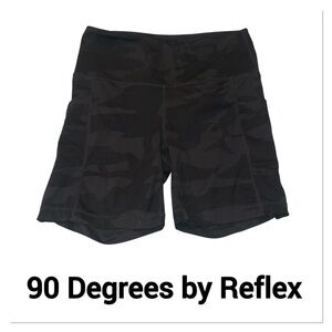 90 DEGREE by REFLEX Black Camo Biker Shorts size medium